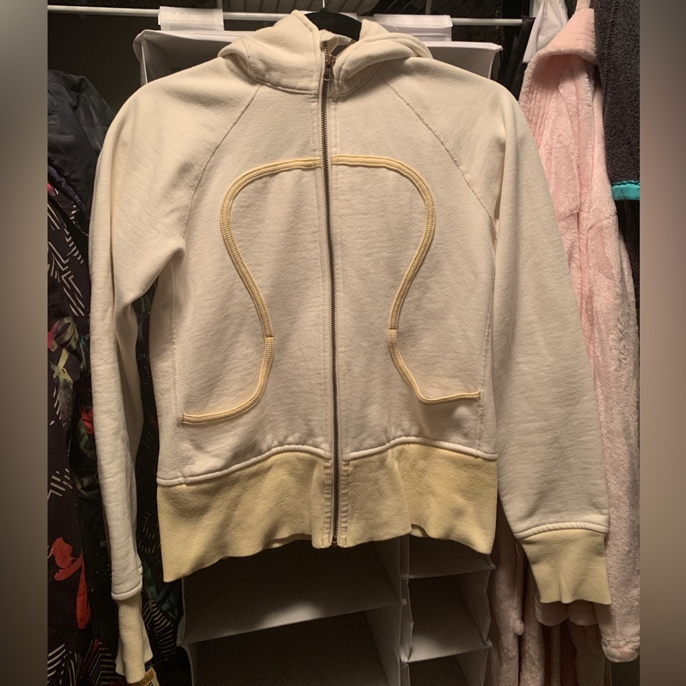 Lululemon sweater